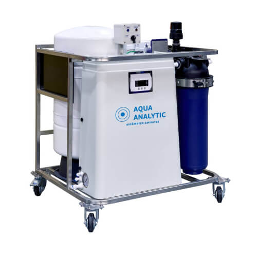 Portable all-in-all water purification station AQUAANALYTIC-RO- UN (120 lph, max 2000 TDS)